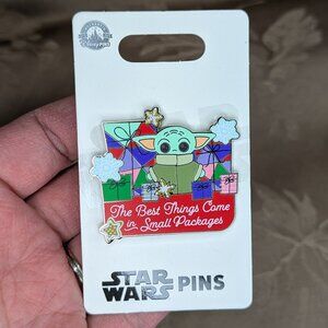 Disney Pins Star Wars Grogu Holiday Pin, NWT!